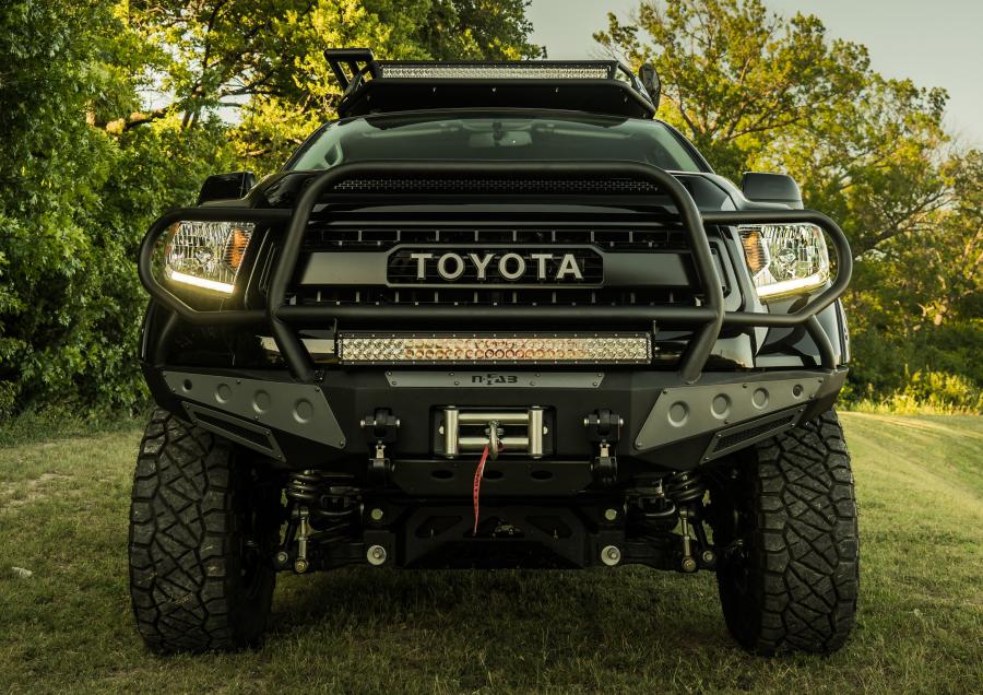  Toyota Costner Tundra 2018 года  (фото 7 из 7)